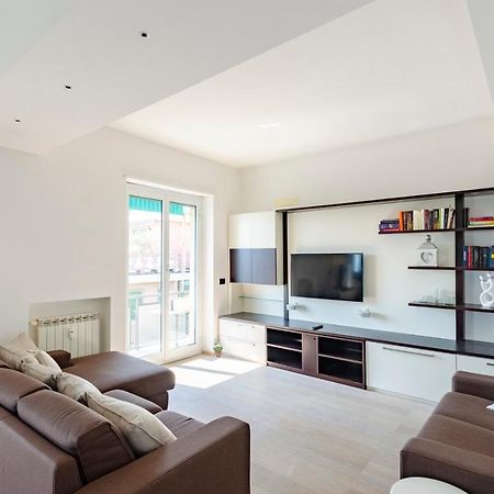 Апартаменты Joivy Great Flat With Sea View Генуя Экстерьер фото