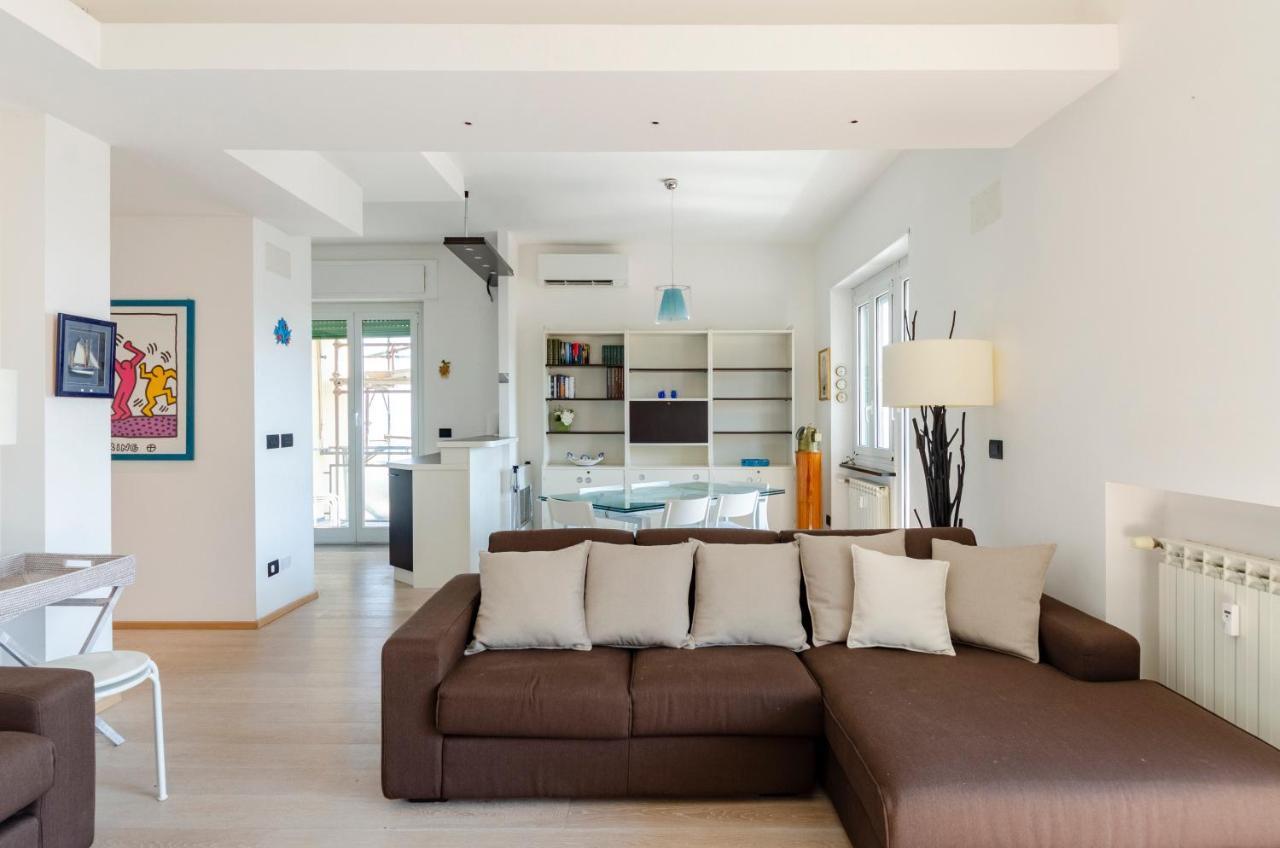 Апартаменты Joivy Great Flat With Sea View Генуя Экстерьер фото
