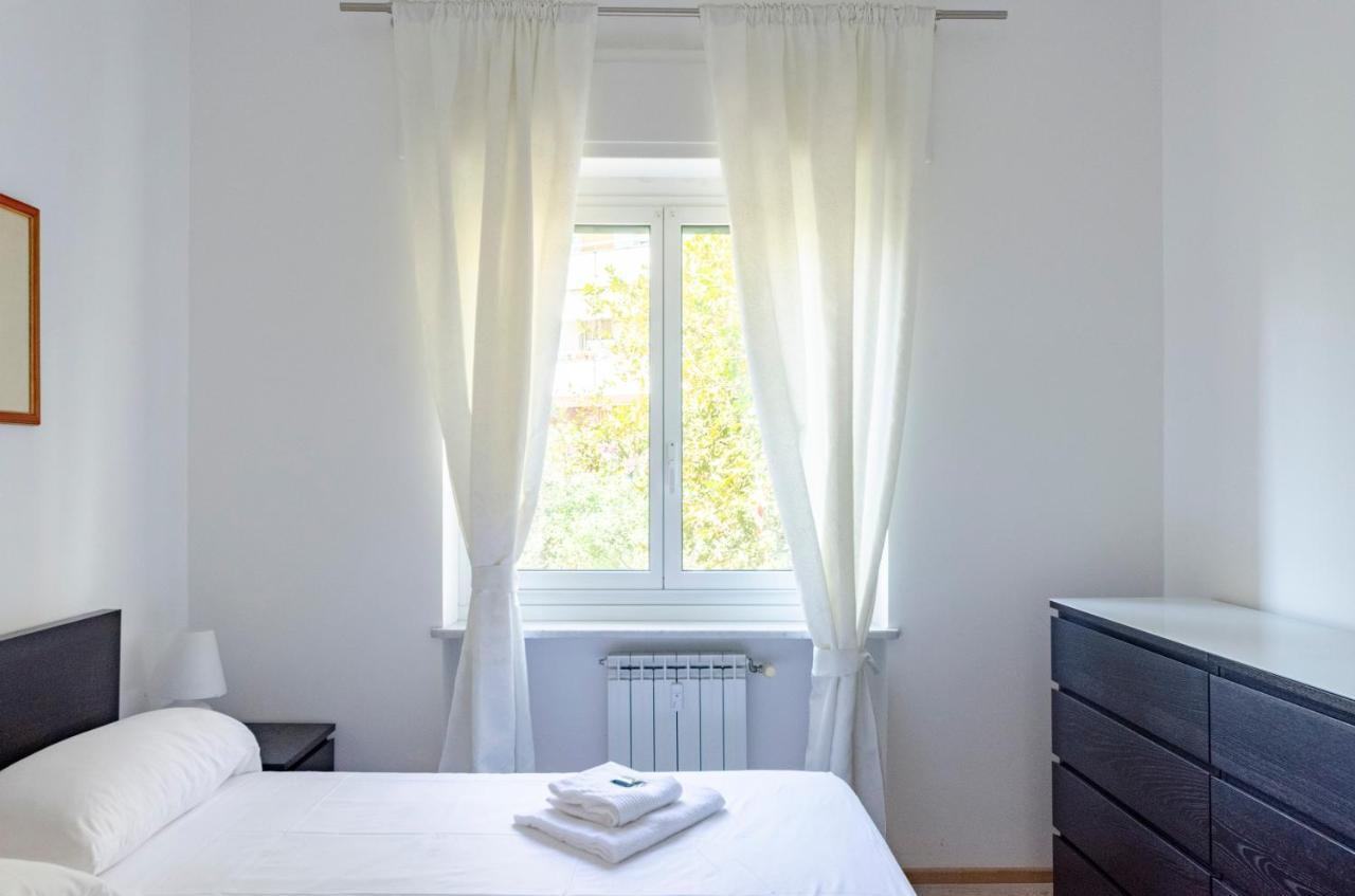 Апартаменты Joivy Great Flat With Sea View Генуя Экстерьер фото